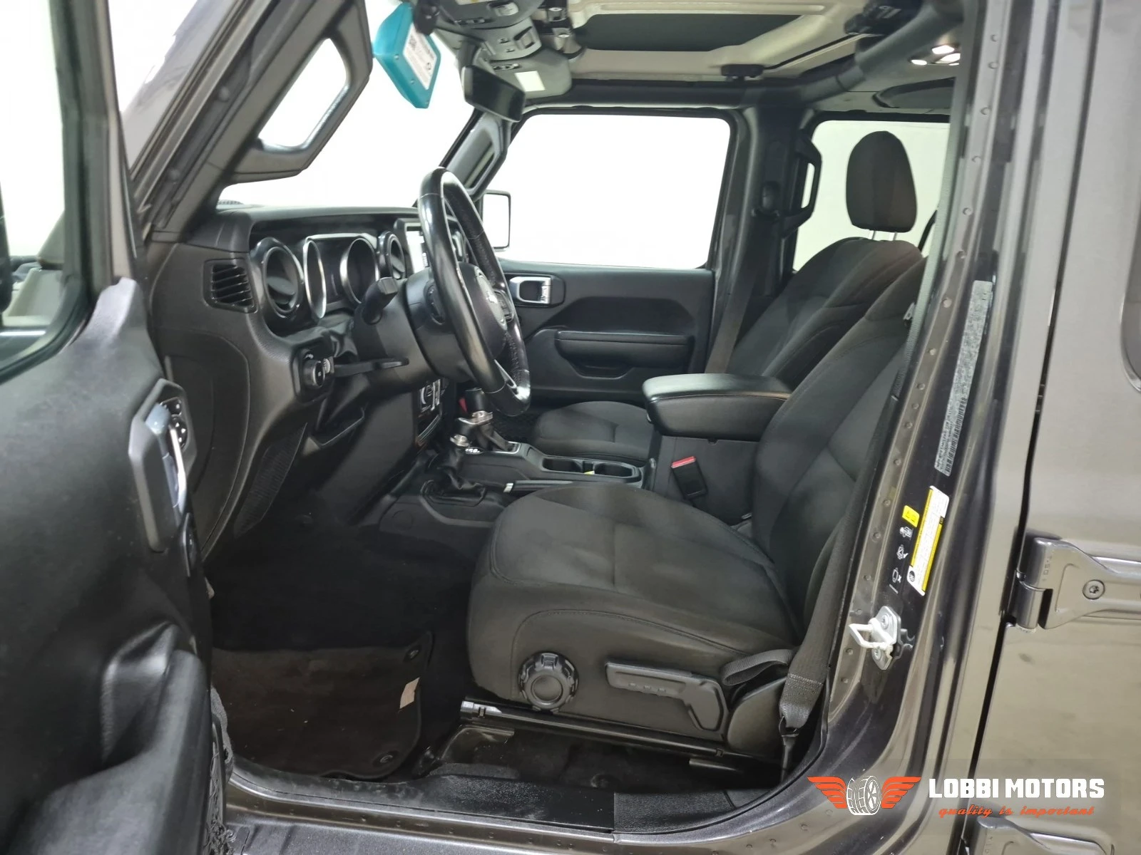 Jeep Wrangler, снимка 5 - Автомобили и джипове - 55928339