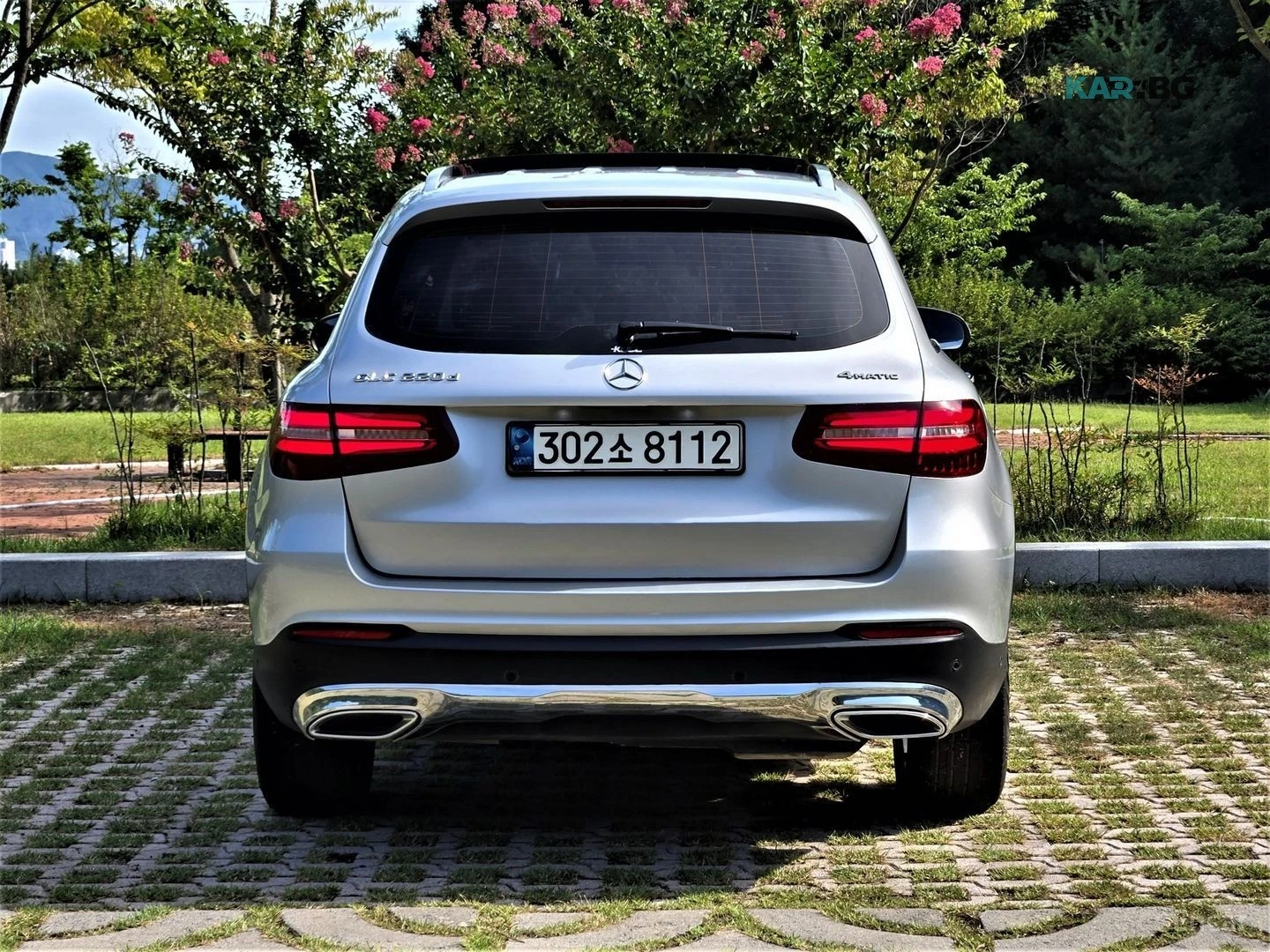 Mercedes-Benz GLC 220 4MATIC* КОЖА* ПОДГРЕВ* PANO* НАВИ* КАМЕРА, снимка 4 - Автомобили и джипове - 55932070