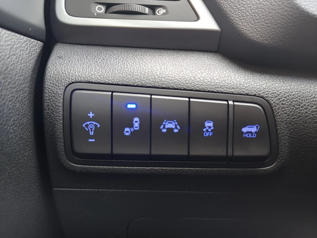 Hyundai Tucson 1.6 T-GDI, снимка 11 - Автомобили и джипове - 56725936