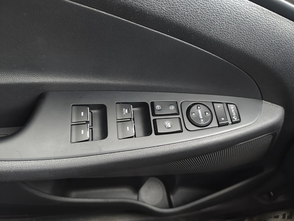 Hyundai Tucson 1.6 T-GDI, снимка 13 - Автомобили и джипове - 56725936