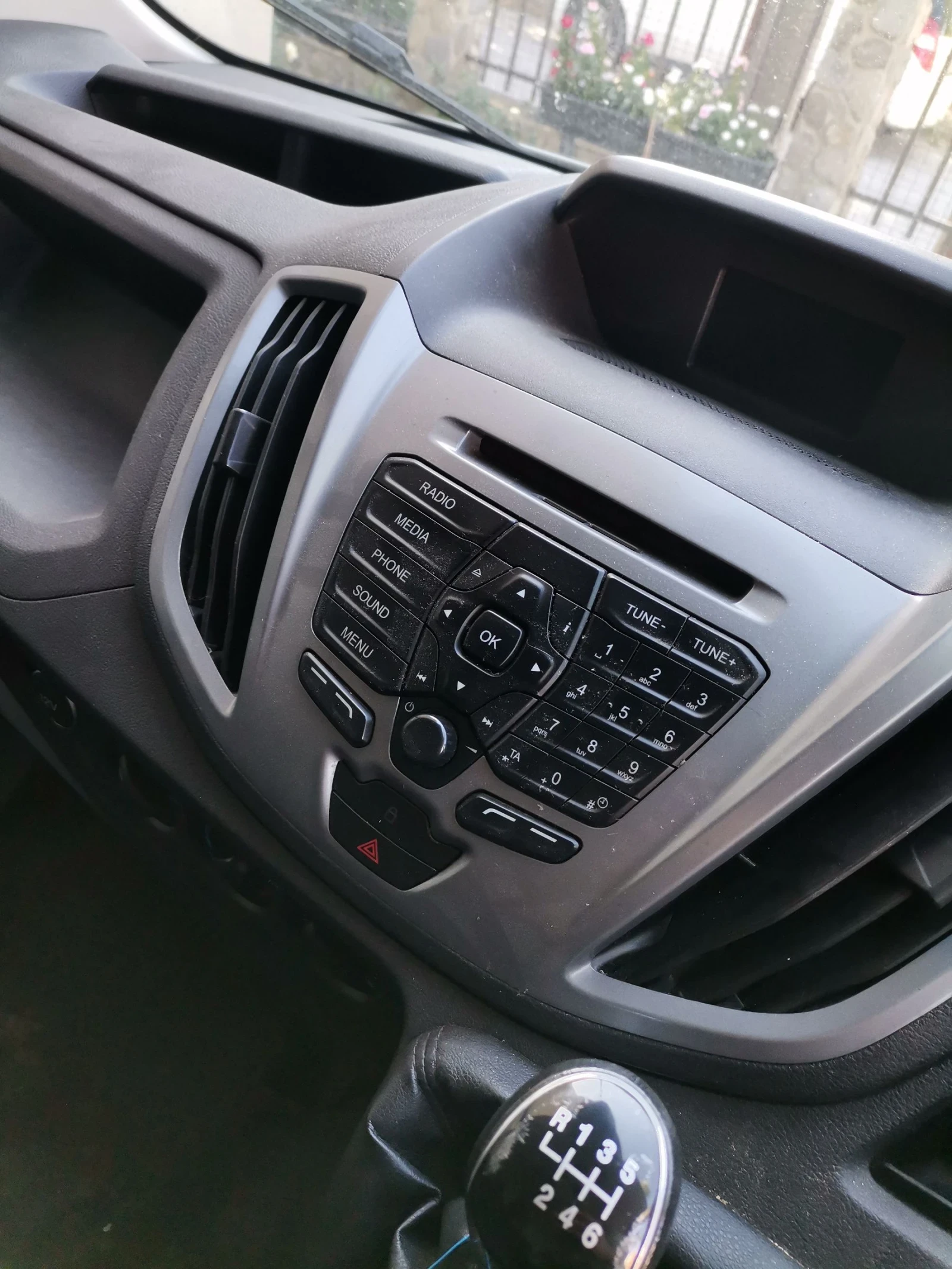 Ford Transit, снимка 3 - Бусове и автобуси - 56010937