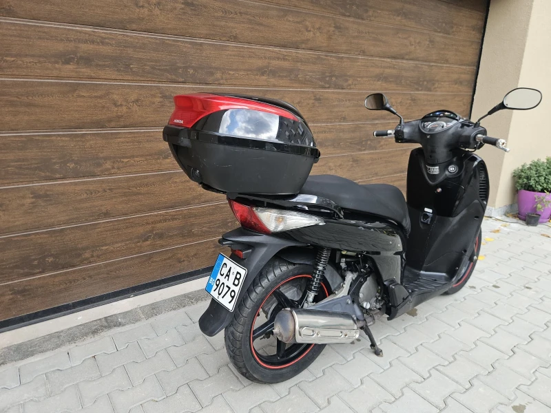 Honda Sh, снимка 2 - Мотоциклети и мототехника - 53386940