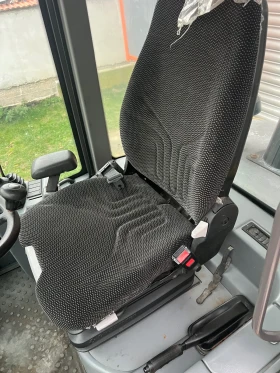 Челен товарач Volvo L30G, снимка 14