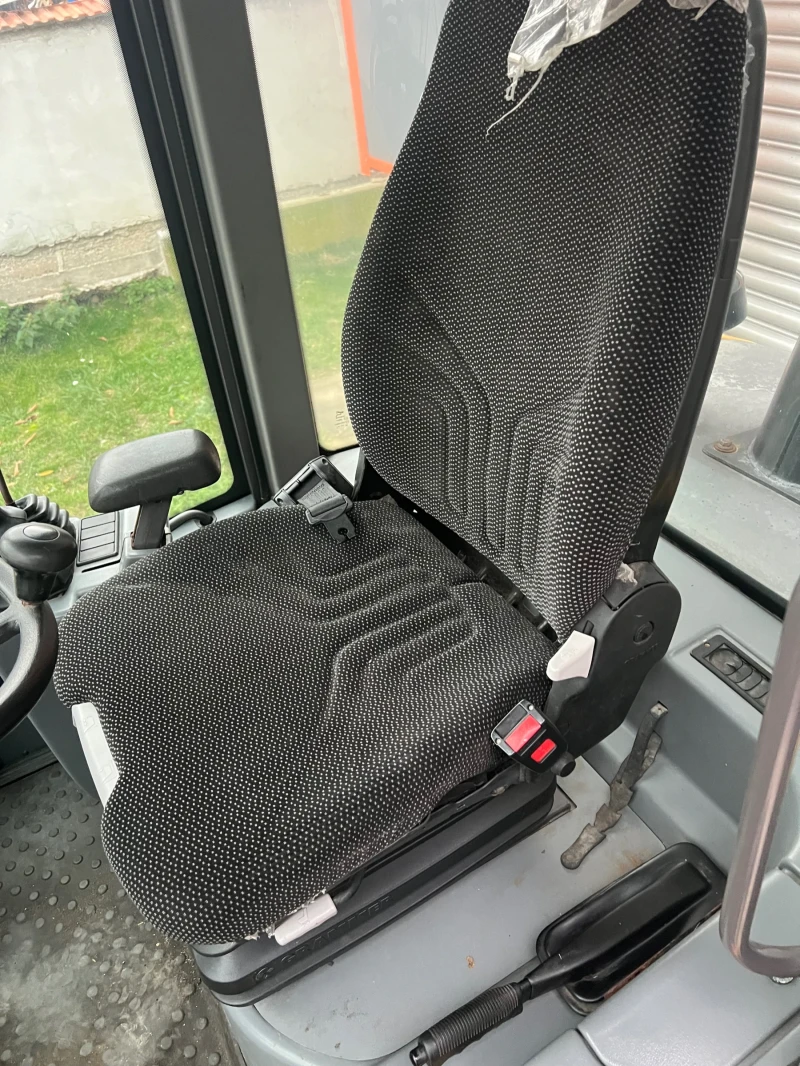 Челен товарач Volvo L30G, снимка 14 - Индустриална техника - 53525155