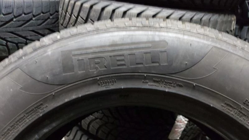 Гуми Зимни 255/60R18, снимка 5 - Гуми и джанти - 28772248