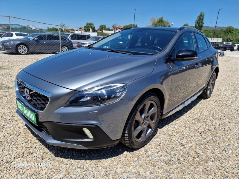 Volvo V40 Cross Country коледна промоция!, снимка 2 - Автомобили и джипове - 45539380