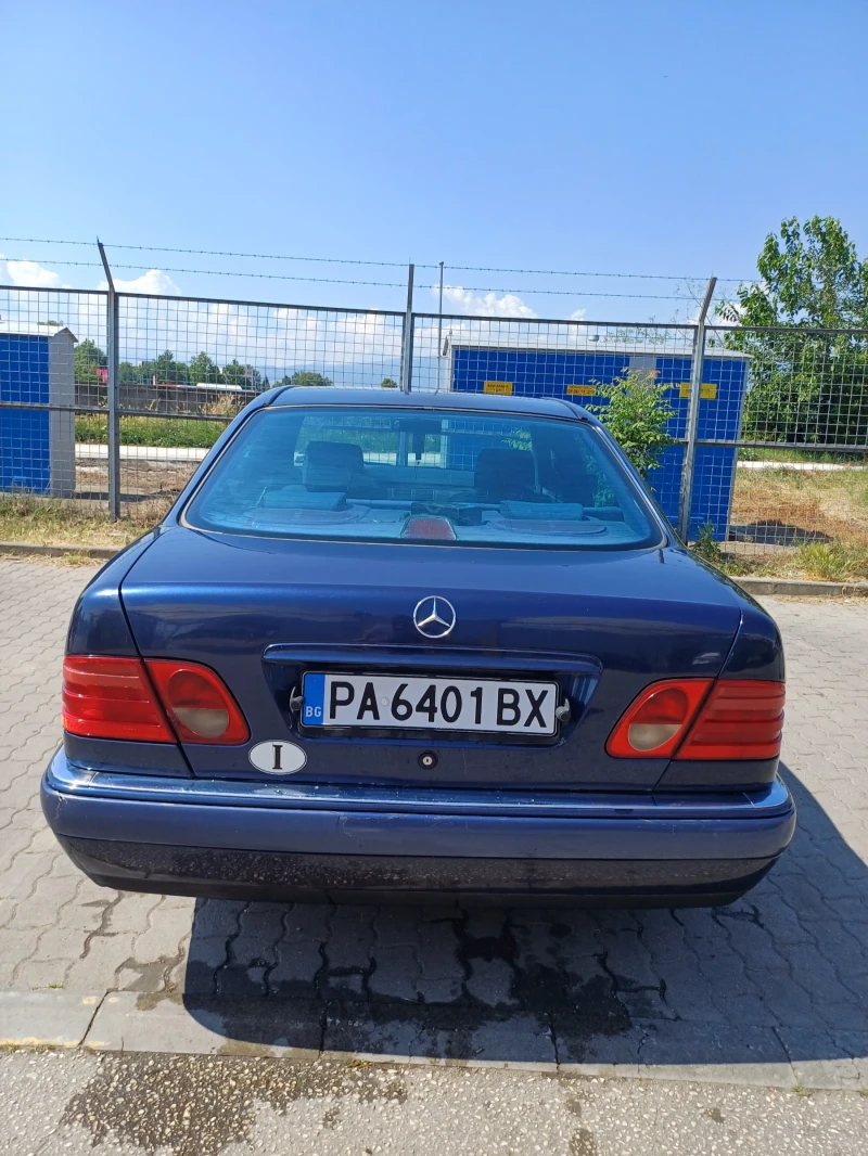 Mercedes-Benz E 250 E250 Turbo Diesel, снимка 1 - Автомобили и джипове - 48256814