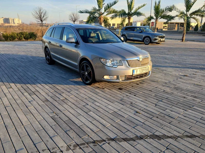 Skoda Superb, снимка 2 - Автомобили и джипове - 48427609