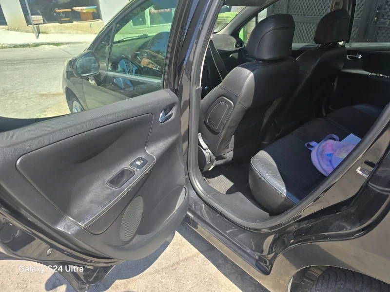 Peugeot 207 1.6 HDI, снимка 6 - Автомобили и джипове - 51736919