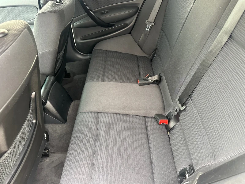 BMW 120 AUTOMATIC, снимка 11 - Автомобили и джипове - 51745938