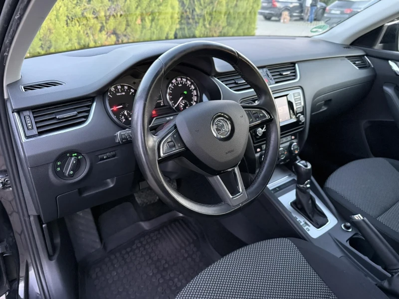 Skoda Octavia AMBITION, 2.0TDI-150к.с., снимка 8 - Автомобили и джипове - 52164556