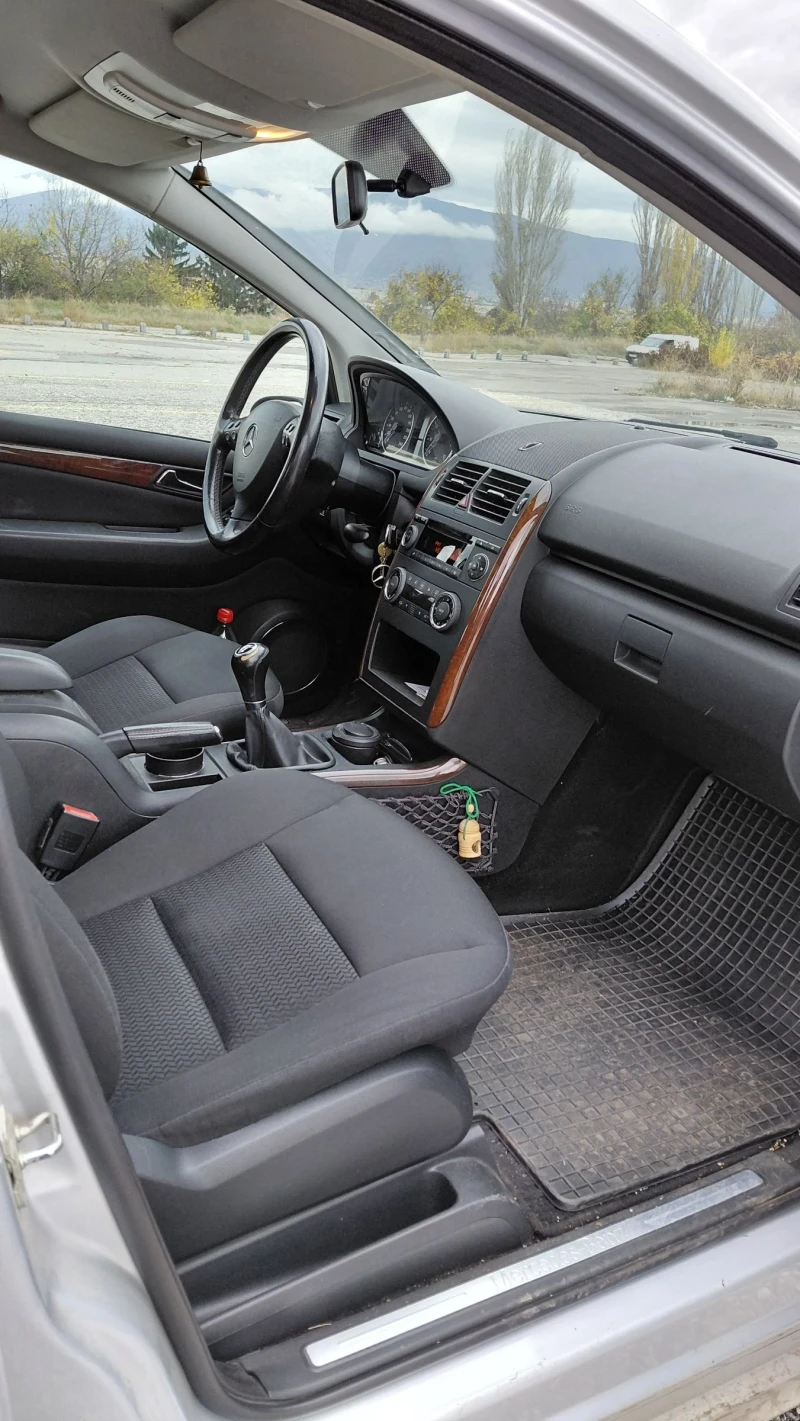 Mercedes-Benz A 200 Elegance , снимка 9 - Автомобили и джипове - 52367457