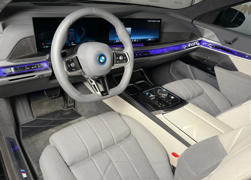 BMW i7 M70* M-Sport* TV* IconicGlow* Massage* SkyLounge, снимка 6 - Автомобили и джипове - 52553857
