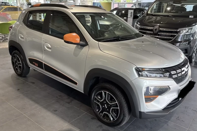 Dacia Spring 2023г 26000км, снимка 3 - Автомобили и джипове - 52625399