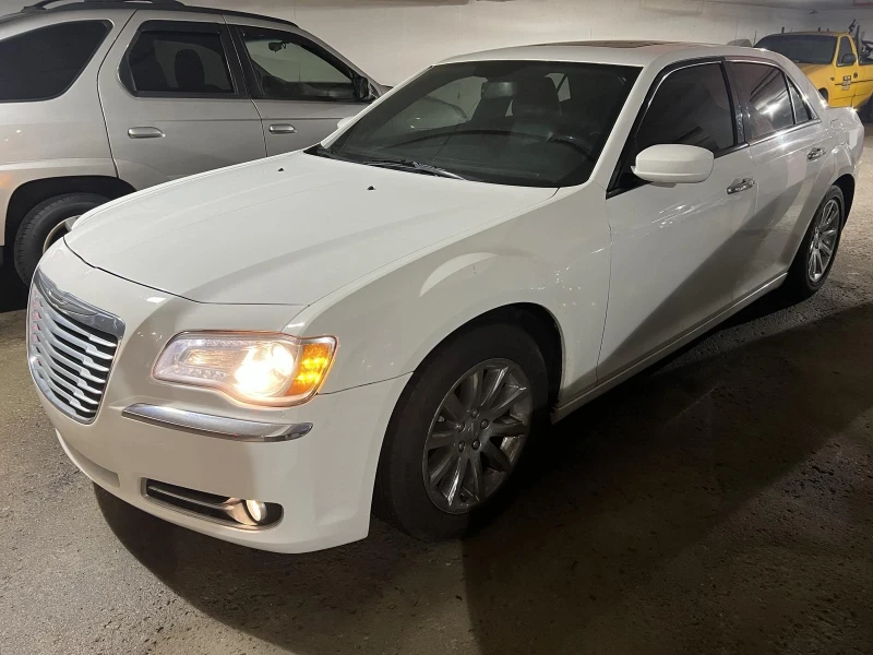 Chrysler 300c, снимка 2 - Автомобили и джипове - 53072733