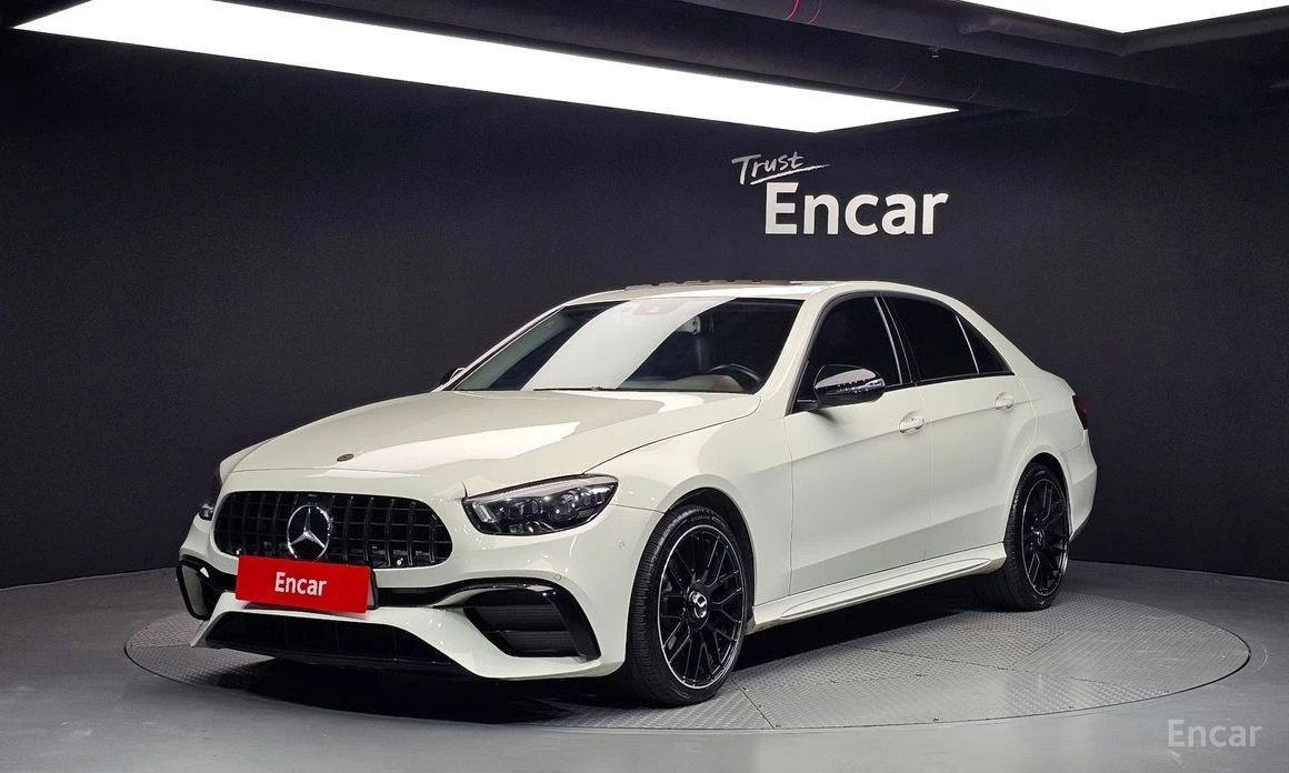 Mercedes-Benz E 200, снимка 1