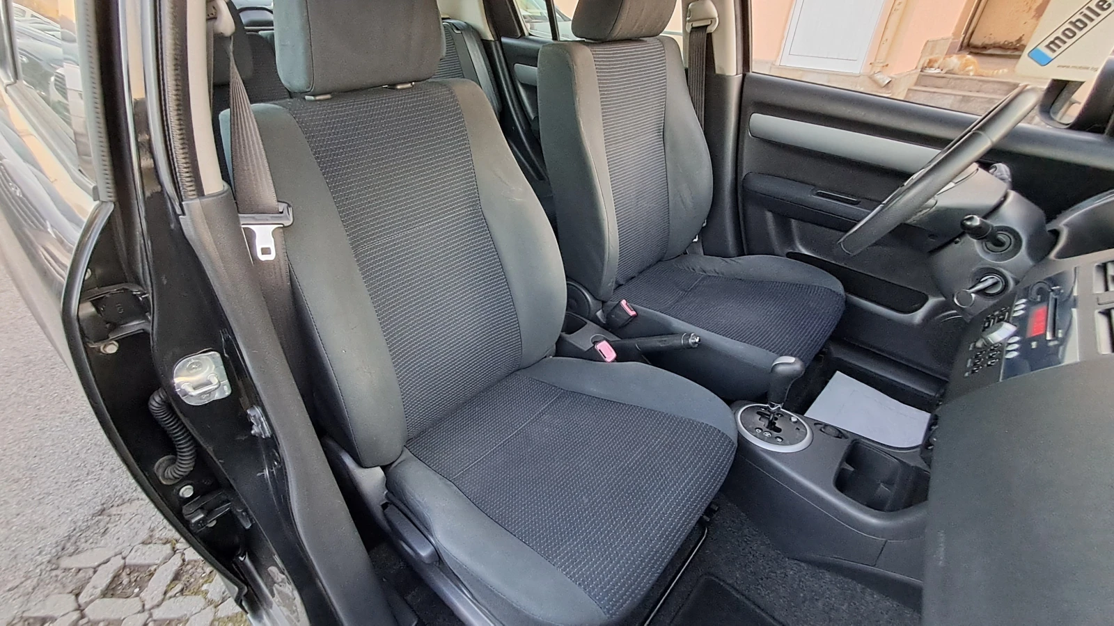 Suzuki Swift АВТОМАТ ИЗКЛЮЧИТЕЛО РЕАЛ КМ СЕРВИ КНИЖ УНИКТ ОБСЛЖ, снимка 15 - Автомобили и джипове - 23808367