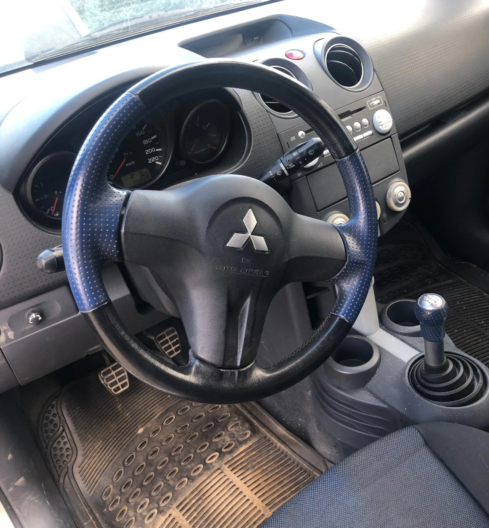 Mitsubishi Colt 1.1 i - изображение 8