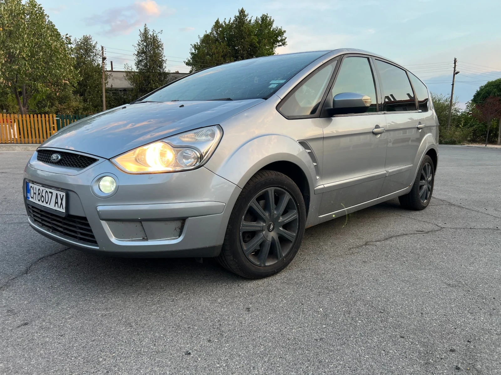 Ford S-Max 2.0 TDCi (140) - изображение 2