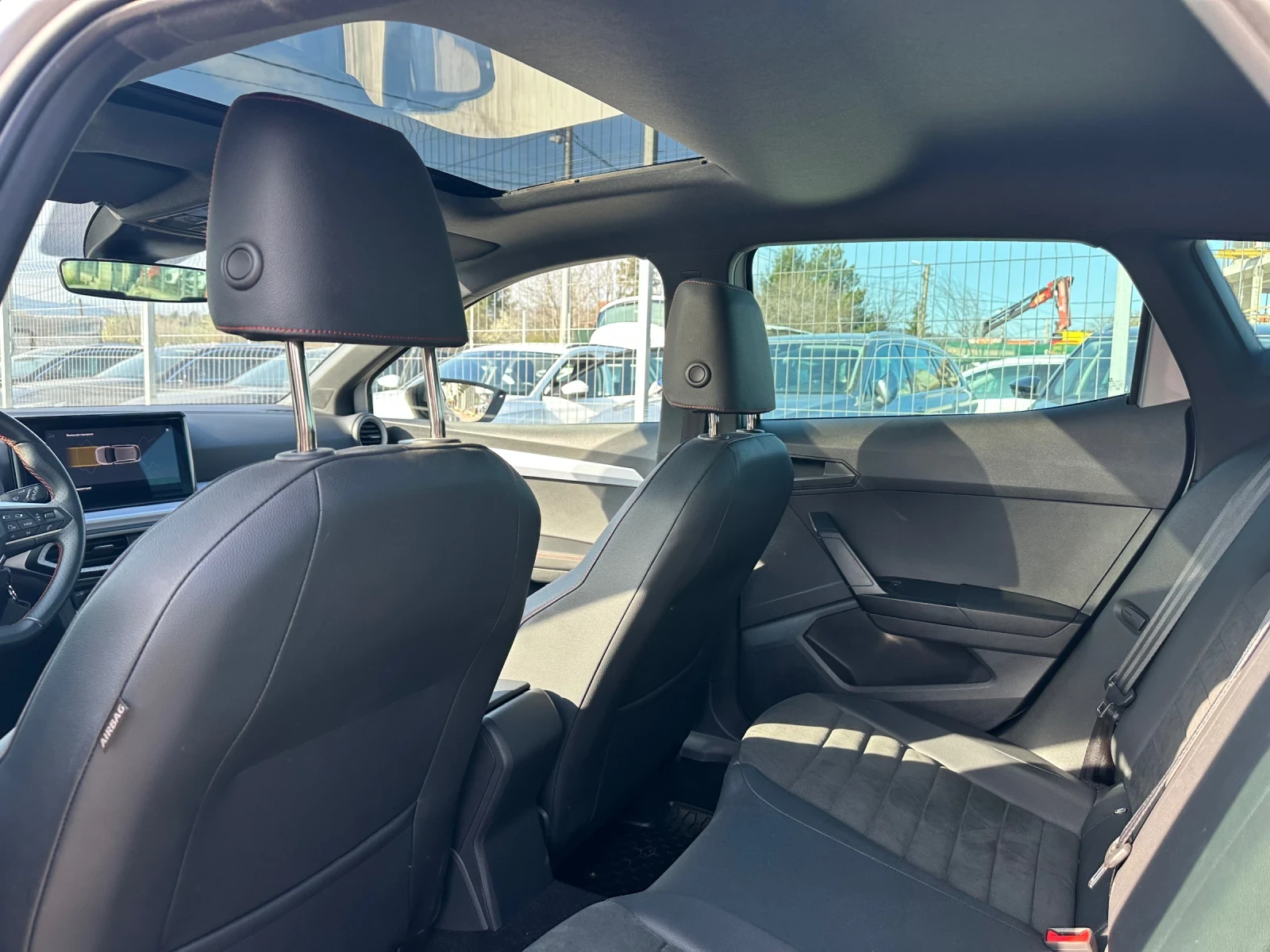 Seat Ibiza FR_95kc_8000km - изображение 10