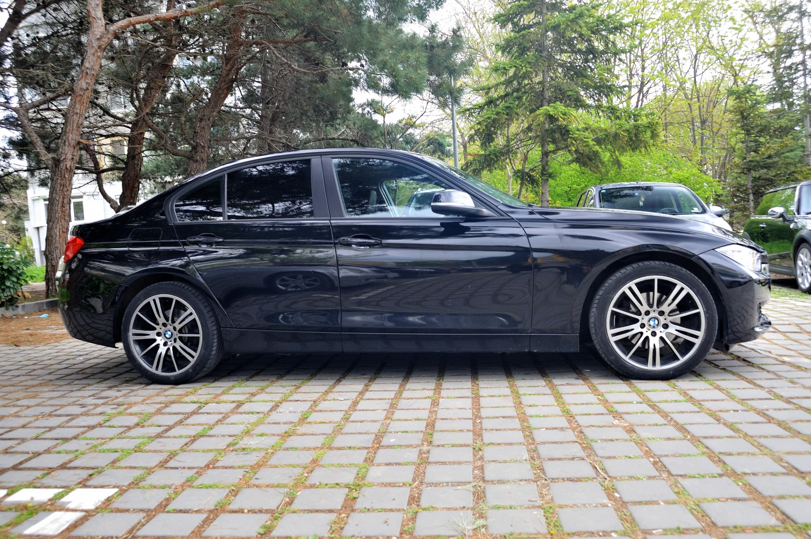 BMW 320 D - изображение 3