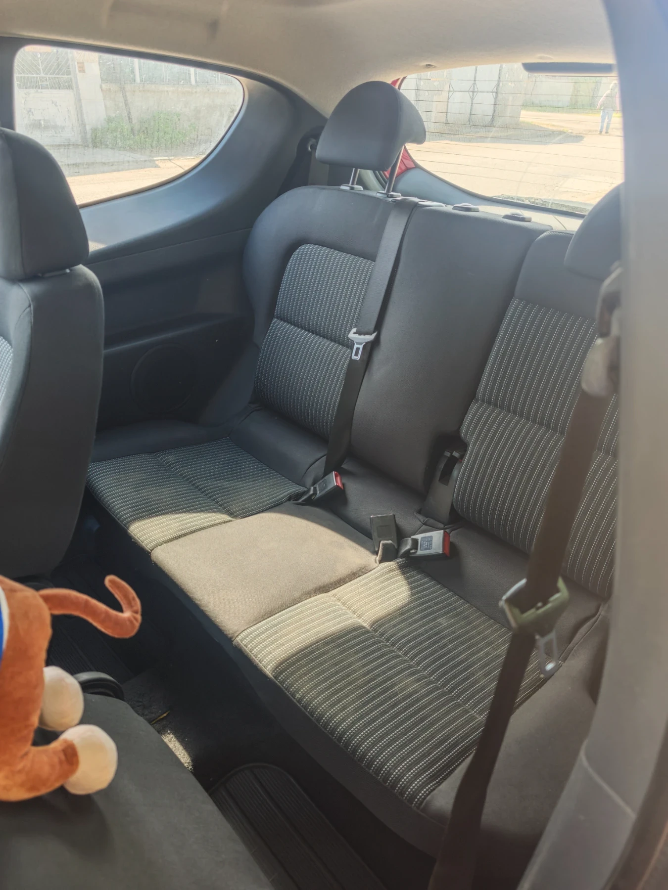 Mitsubishi Colt  - изображение 6
