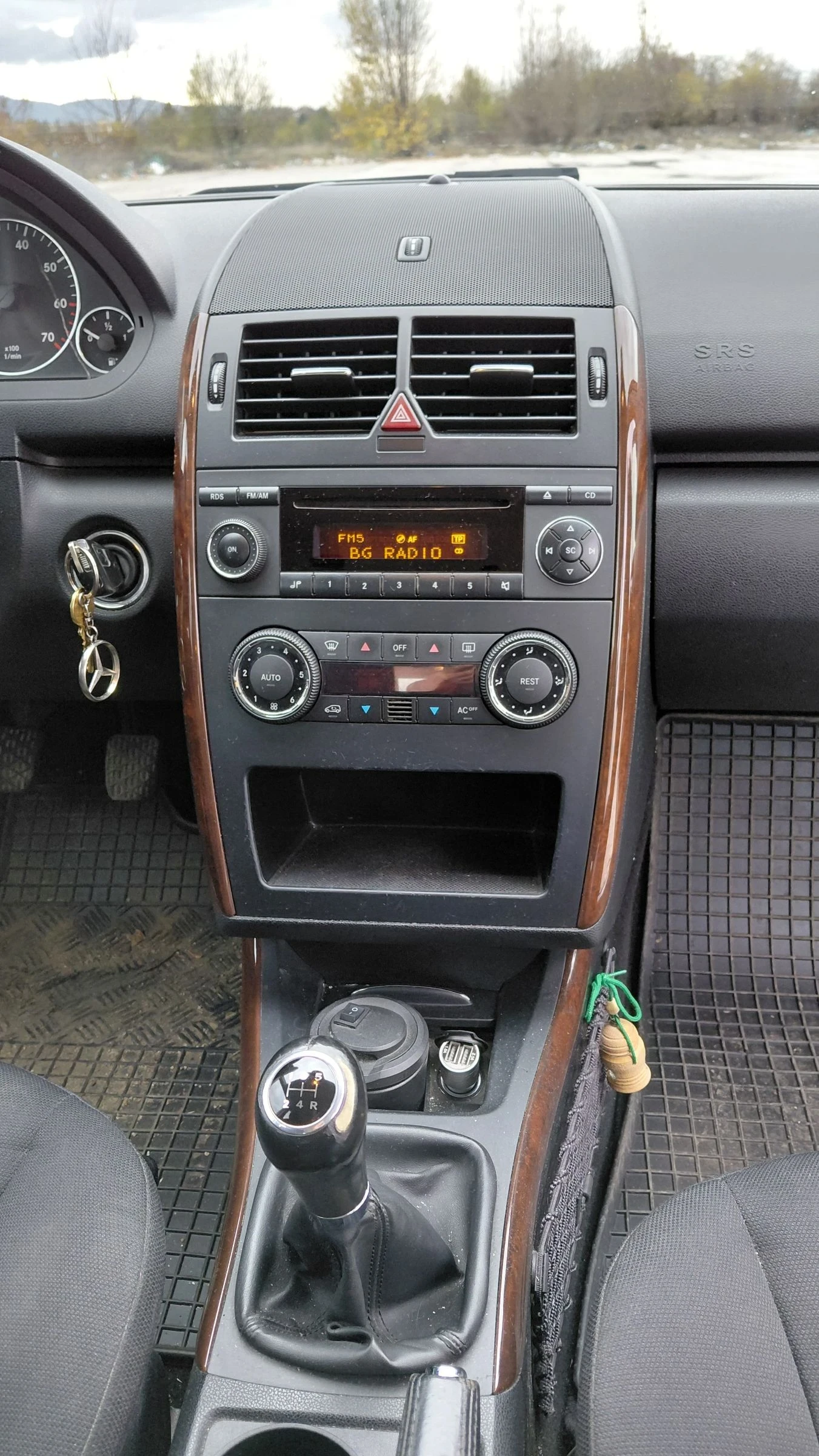 Mercedes-Benz A 200 Elegance  - изображение 10