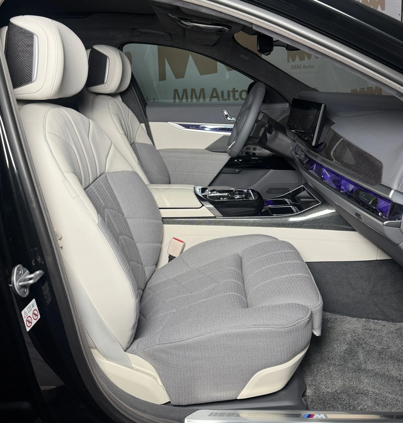 BMW i7 M70* M-Sport* TV* IconicGlow* Massage* SkyLounge - изображение 9