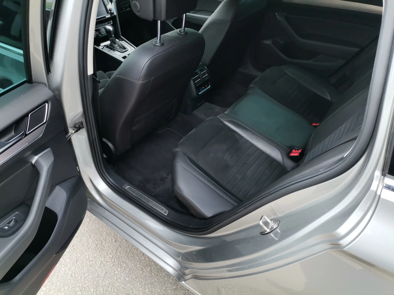 VW Passat 2.0TDI 4MOTIOM  - изображение 9