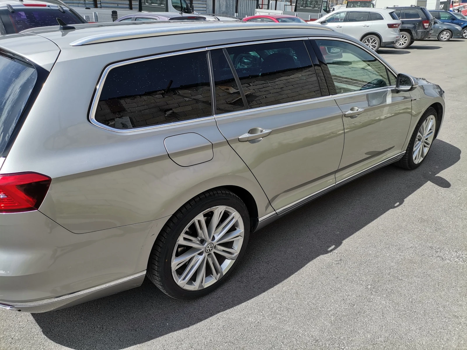 VW Passat 2.0TDI 4MOTIOM  - изображение 6