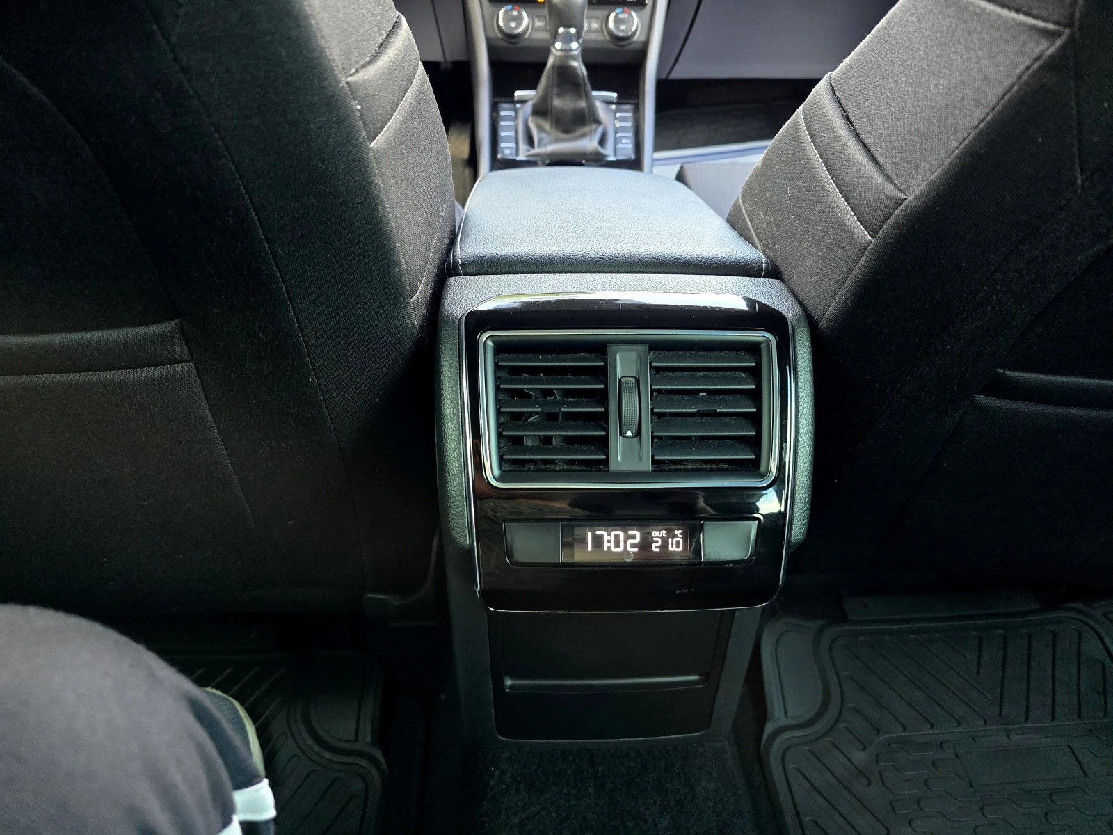 Skoda Superb ����� ����/DISTRONIK/2.0TDI/150hp | Mobile.bg � ����������� 15