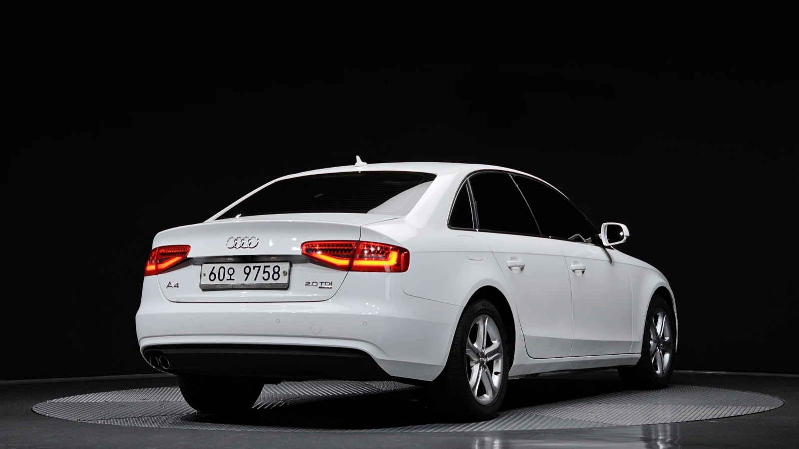 Audi A4 2.0TDI/4x4/Пълна сервизна история !!! - изображение 2