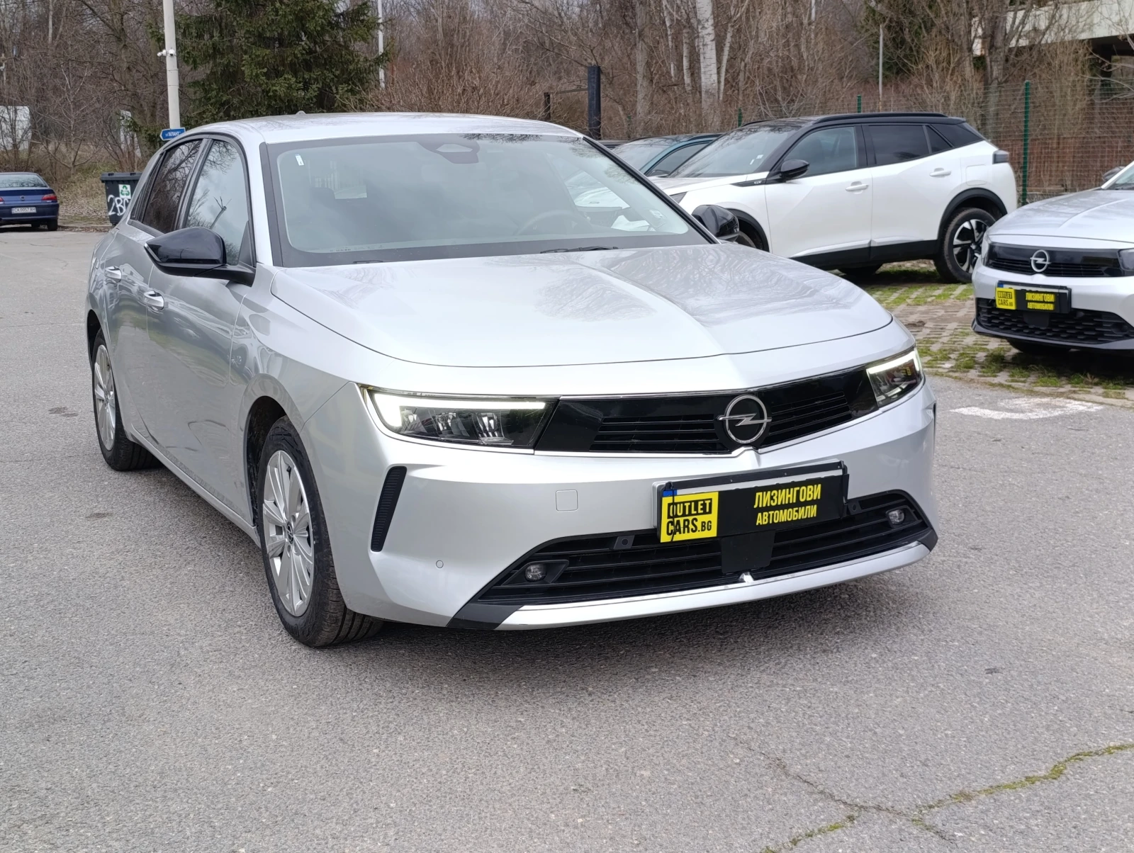 Opel Astra 1.2 Business Edition 130hp - изображение 2