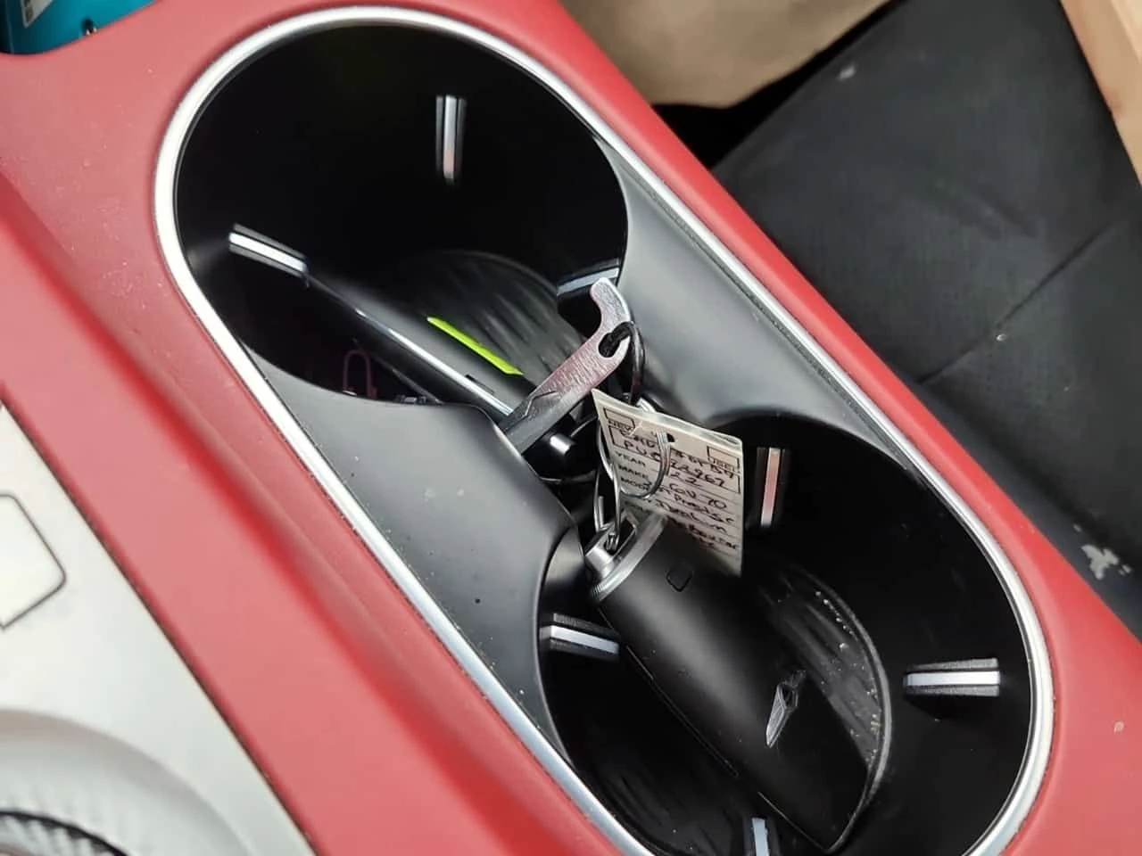 Genesis GV70 2.5T PRESTIGE * 360* ОБДУХВАНЕ* HEADUP* ALCANTAR * - изображение 10