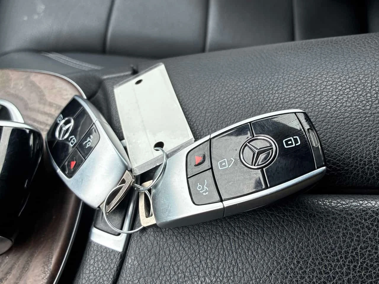 Mercedes-Benz E 450 4MATIC* DISTRONIC* BURMESTER* 360КАМЕРИ* ВИДЕО - изображение 10