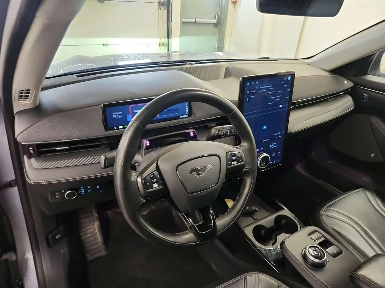 Ford Mustang Mach-E * BLIND SPOT* KEYLESS* , снимка 10 - Автомобили и джипове - 54120435