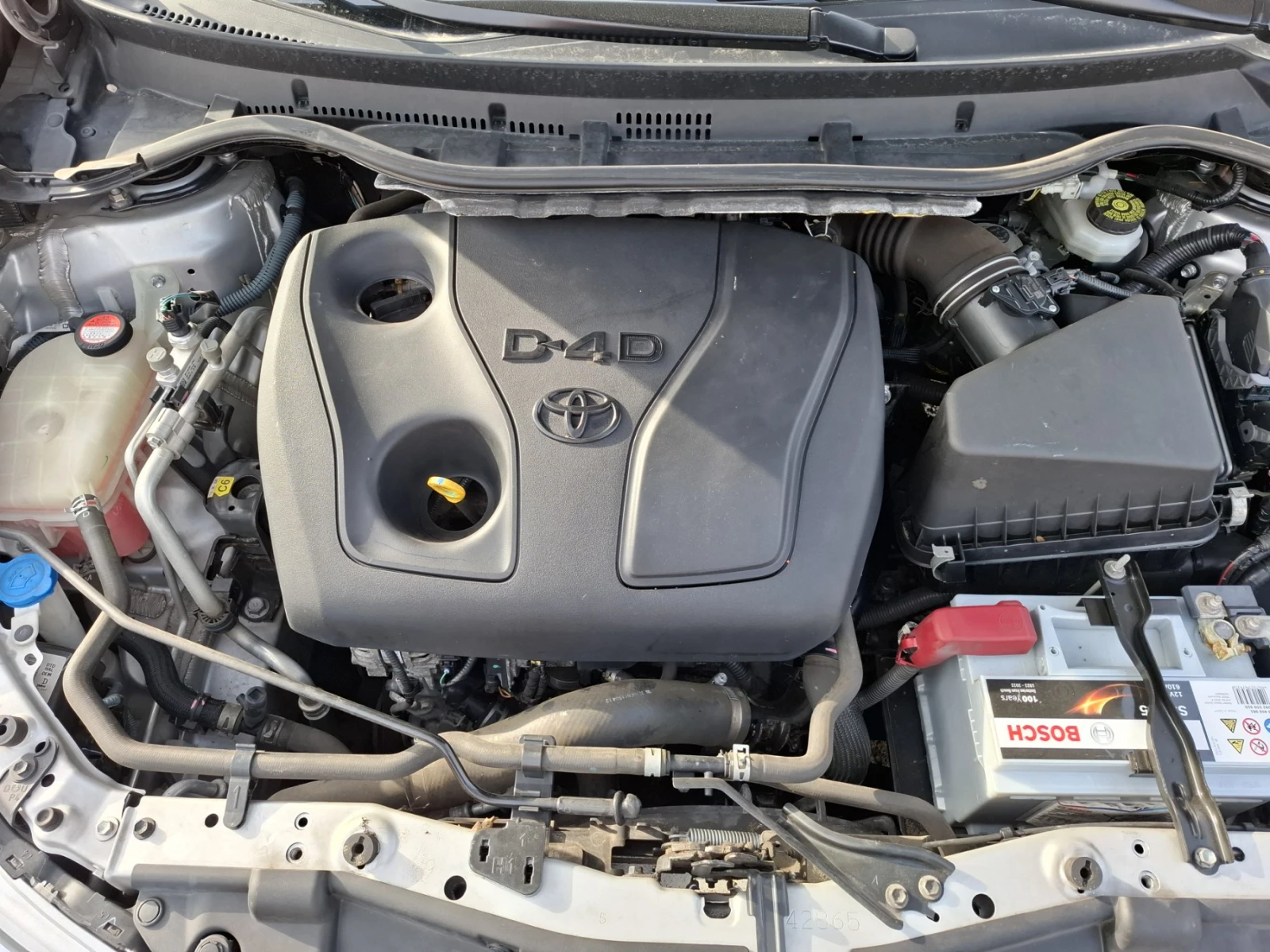 Toyota Auris 1.4 D-4D * 149380 км. * EURO6, снимка 13 - Автомобили и джипове - 54189312