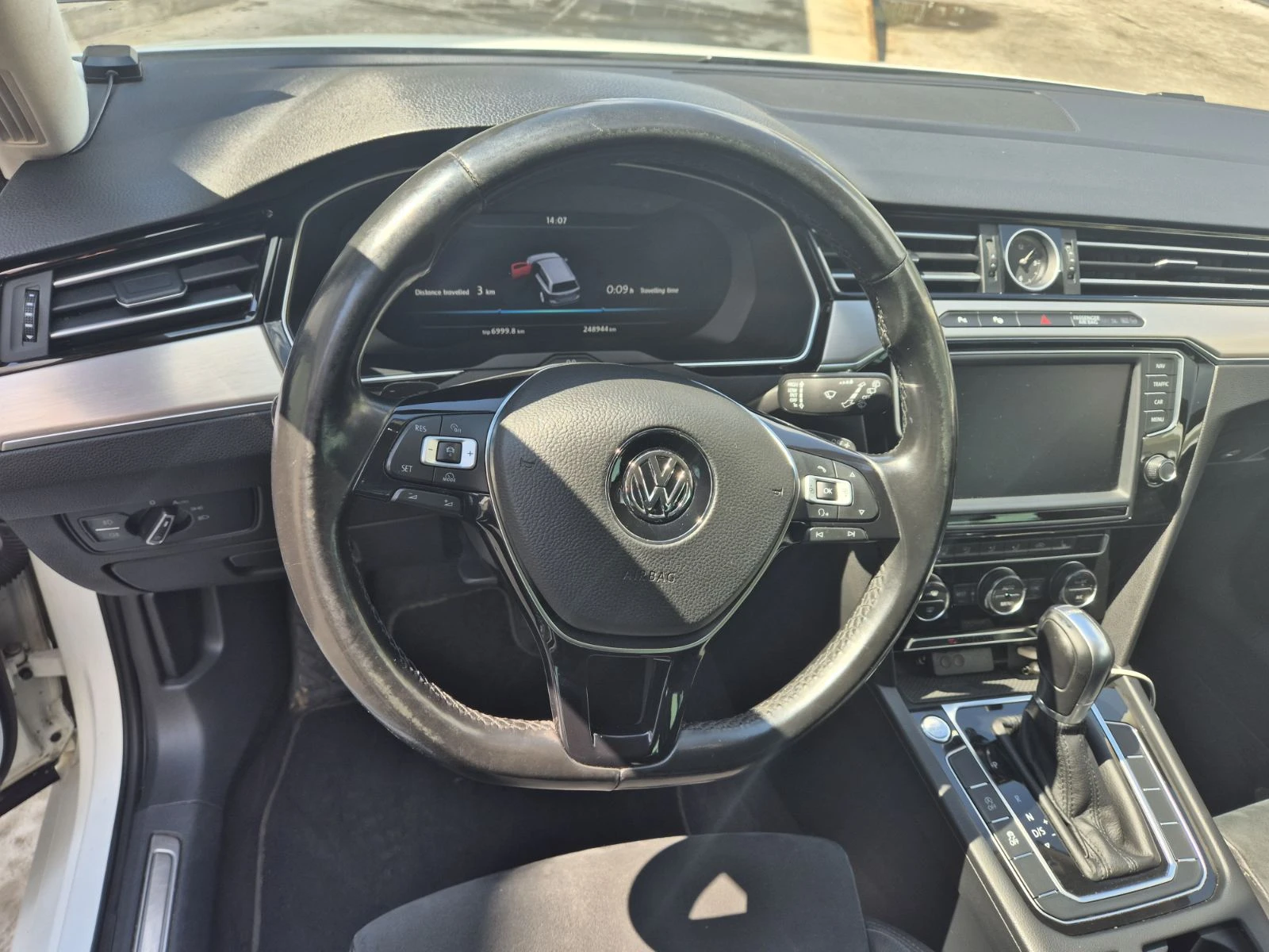 VW Passat B8 Highline 4motion Matrix DIGITAL, снимка 3 - Автомобили и джипове - 54238974