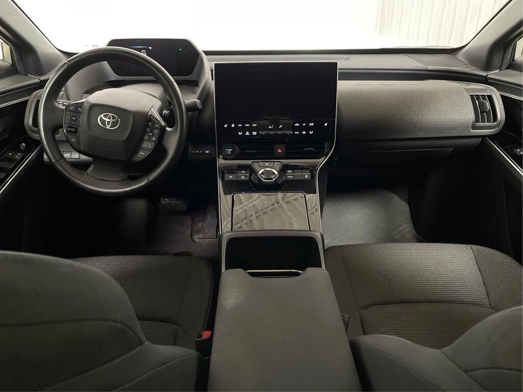 Toyota bZ4X LE* �������* ��������* CARPLAY* KEYLESS* ������*  | Mobile.bg � ����������� 9