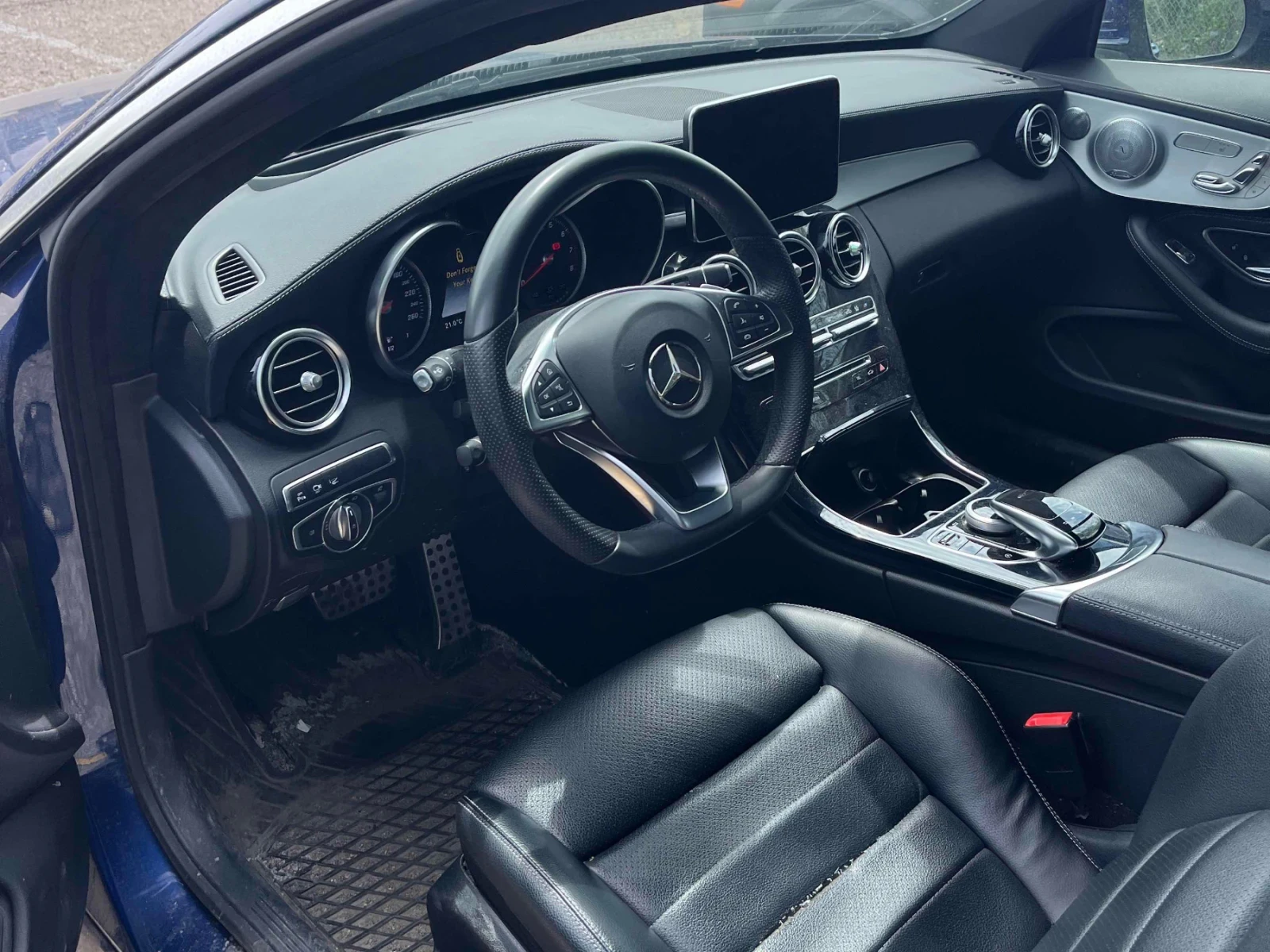 Mercedes-Benz C 300 ПОДГРЕВ * ПАНОРАМА * BURMESTER * CARFAX, снимка 6 - Автомобили и джипове - 54646561