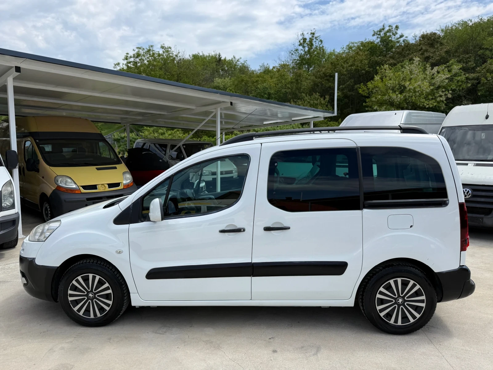 Peugeot Partner TEPEE E-HDI АВТОМАТИК ЛИЗИНГ, снимка 8 - Автомобили и джипове - 54678105