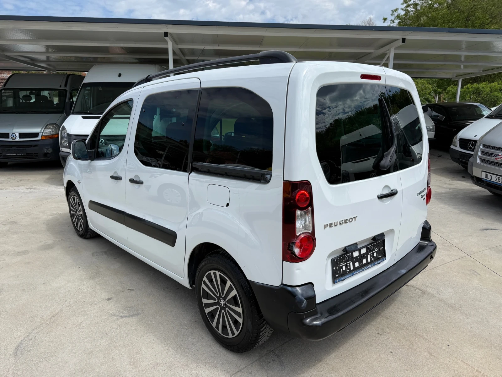 Peugeot Partner TEPEE E-HDI АВТОМАТИК ЛИЗИНГ, снимка 7 - Автомобили и джипове - 54678105