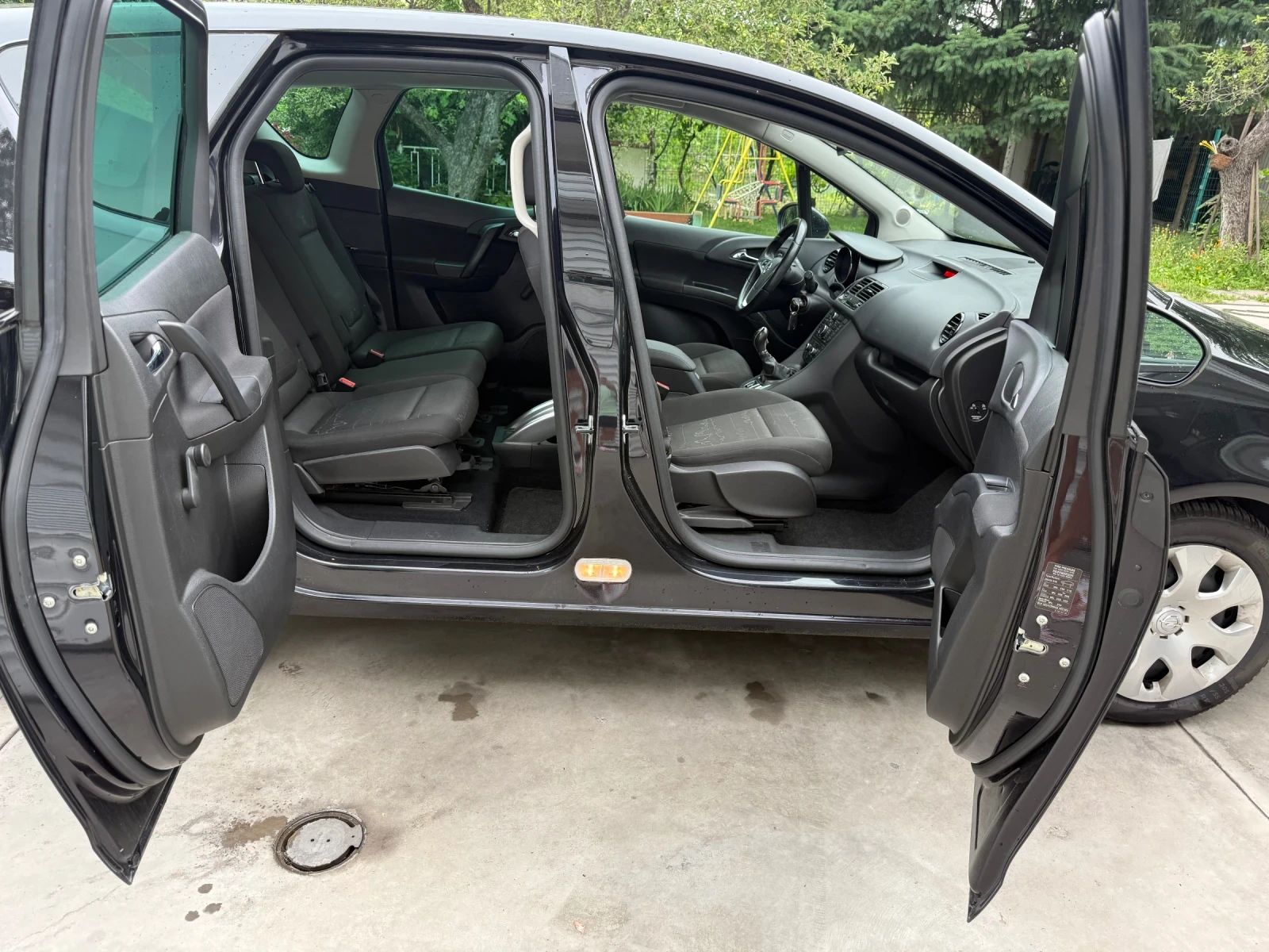 Opel Meriva 1.4Turbo* , снимка 14 - Автомобили и джипове - 54944664