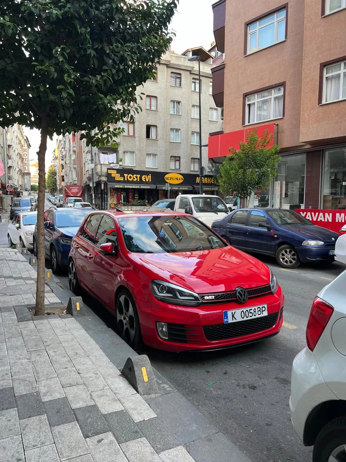 VW Golf GT?, снимка 2 - Автомобили и джипове - 55221257