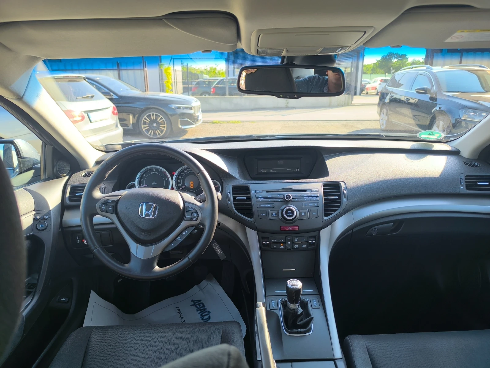 Honda Accord 2.0 бензин, 156 к.с, снимка 8 - Автомобили и джипове - 55435645