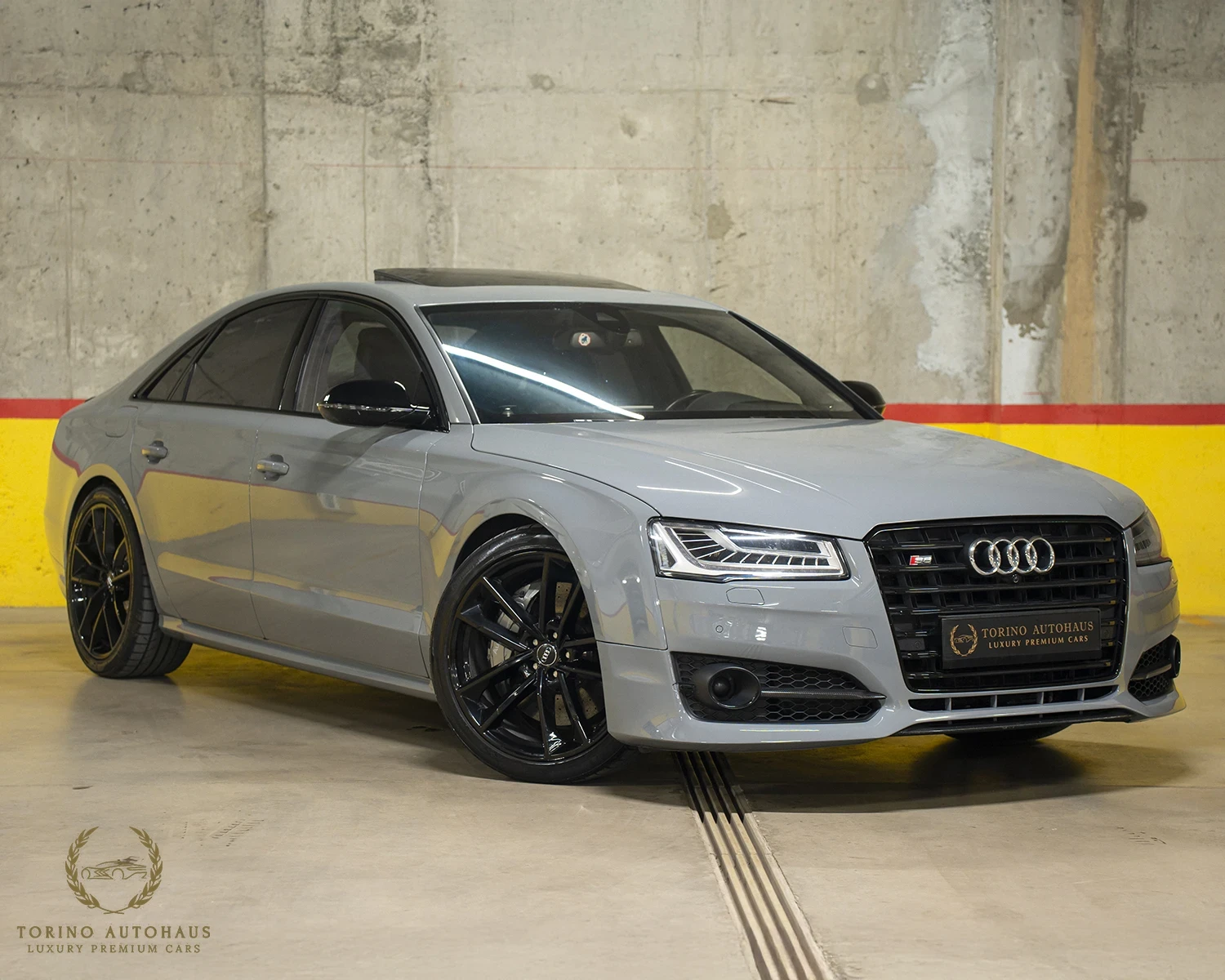 Audi S8 PLUS* CERAMIC BRAKES* B&O* CARBON* EXCLUSIVE* FULL, снимка 7 - Автомобили и джипове - 55630425