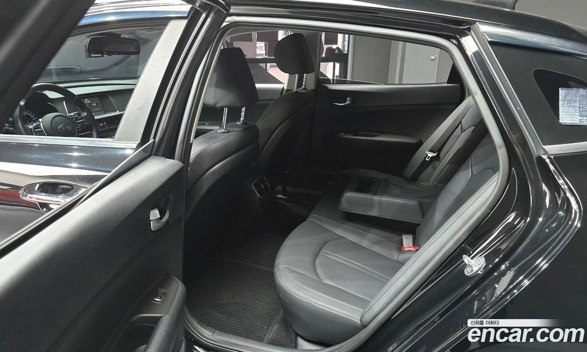 Kia K5 2.0 Prestige, снимка 12 - Автомобили и джипове - 55669097