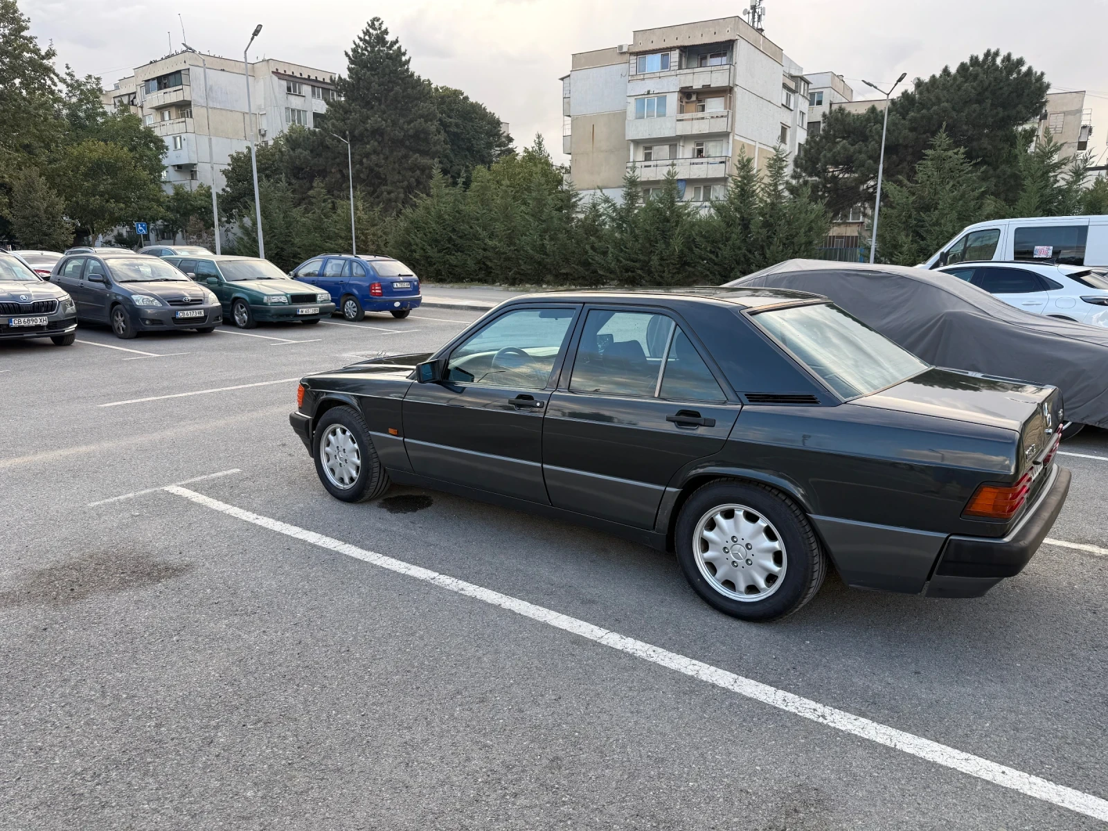 Mercedes-Benz 190 2.0, снимка 5 - Автомобили и джипове - 56183939