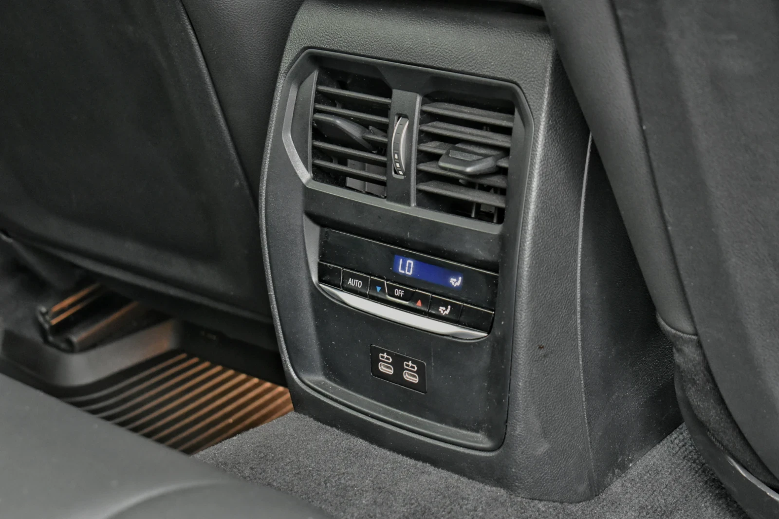 BMW 320, снимка 14 - Автомобили и джипове - 56750336