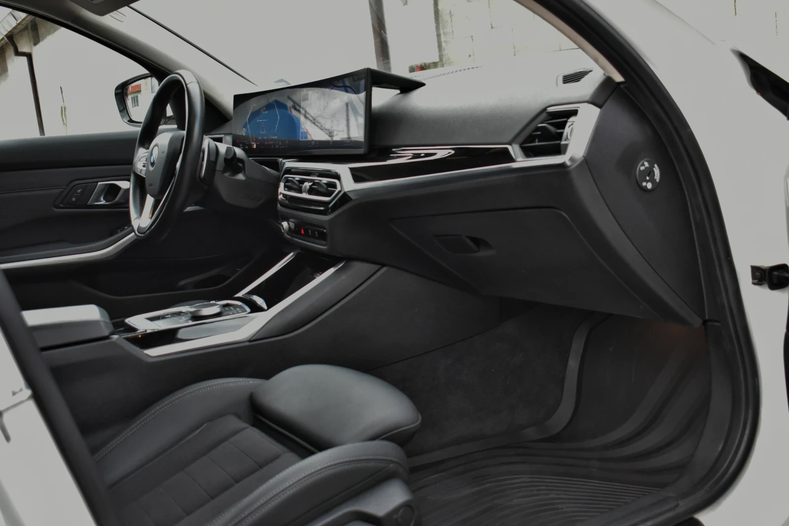 BMW 320, снимка 8 - Автомобили и джипове - 56750336
